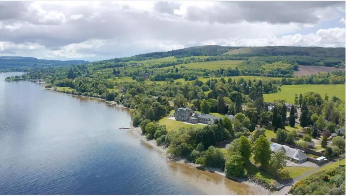 Lomond Castle Penthouse Apartment Лус Екстериор снимка