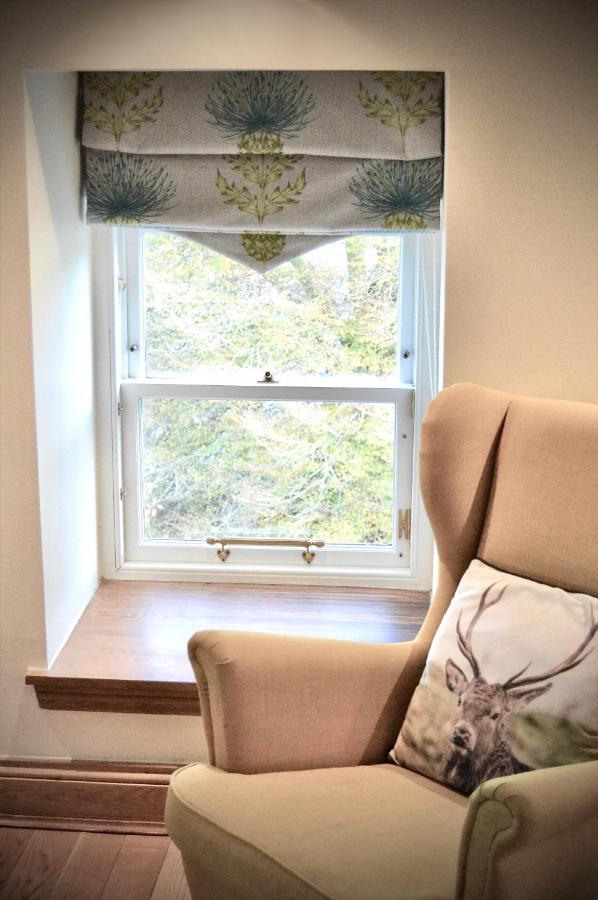 Lomond Castle Penthouse Apartment Лус Екстериор снимка